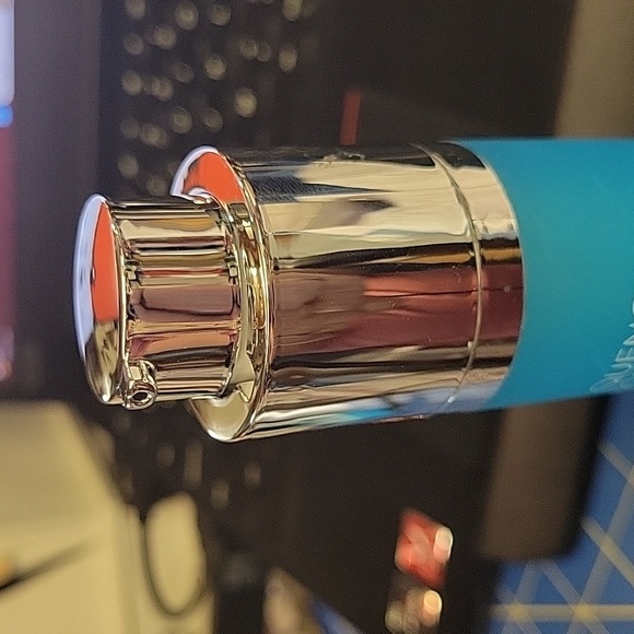 Quench Micro Water Complex Daily Glow Moisturizer 50ml Pump New - Picture 3 of 3